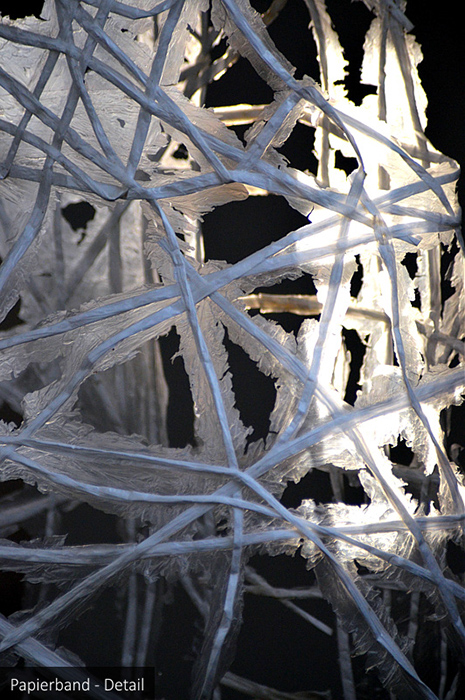 Papierkleid - Papierband - Detail