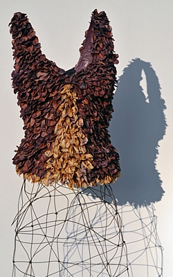 Drahtkleid - Elke Knauder